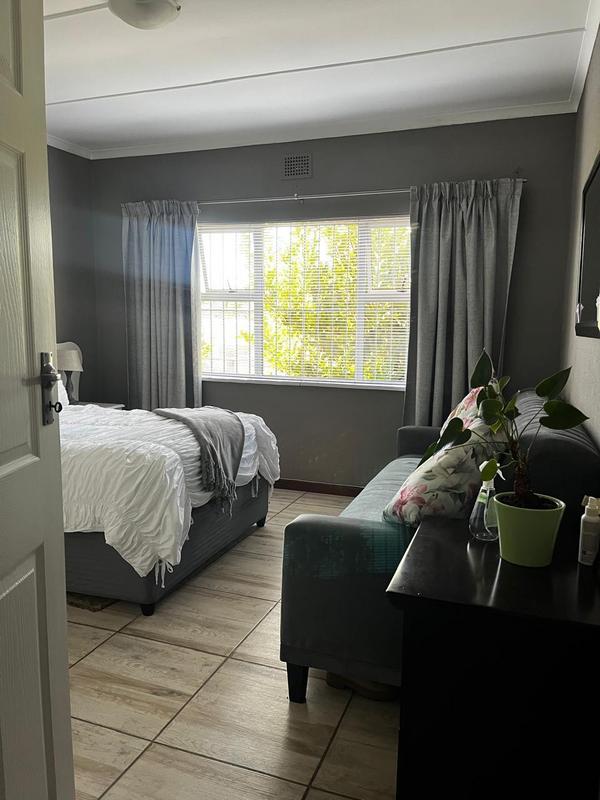 4 Bedroom Property for Sale in Goodwood Estate Western Cape